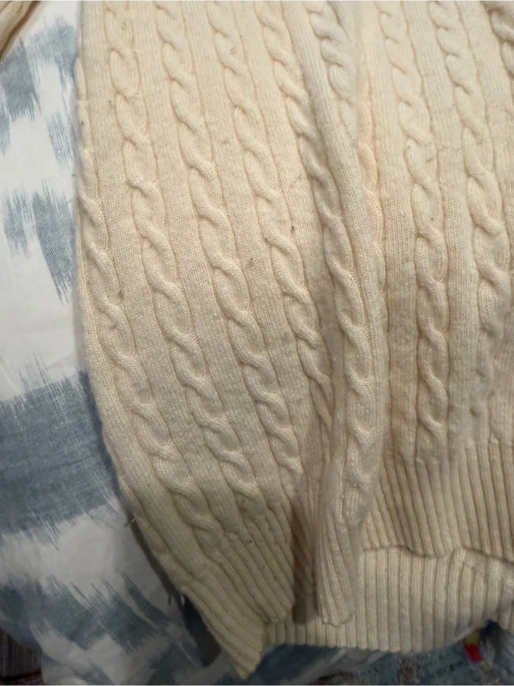 J.Crew Cream Cable Knit V-Neck Sweater Size Medium